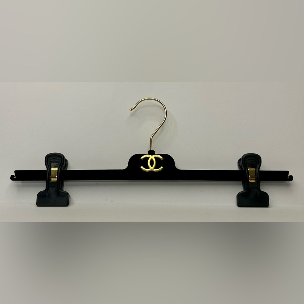 5-Pack CHANEL Hanger Pant Skirt Black Velvet Gold Logo Padded Adjustable Clips